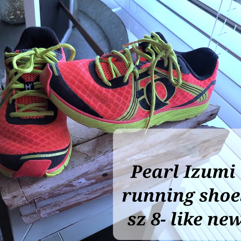 Pearl Izumi running shoes